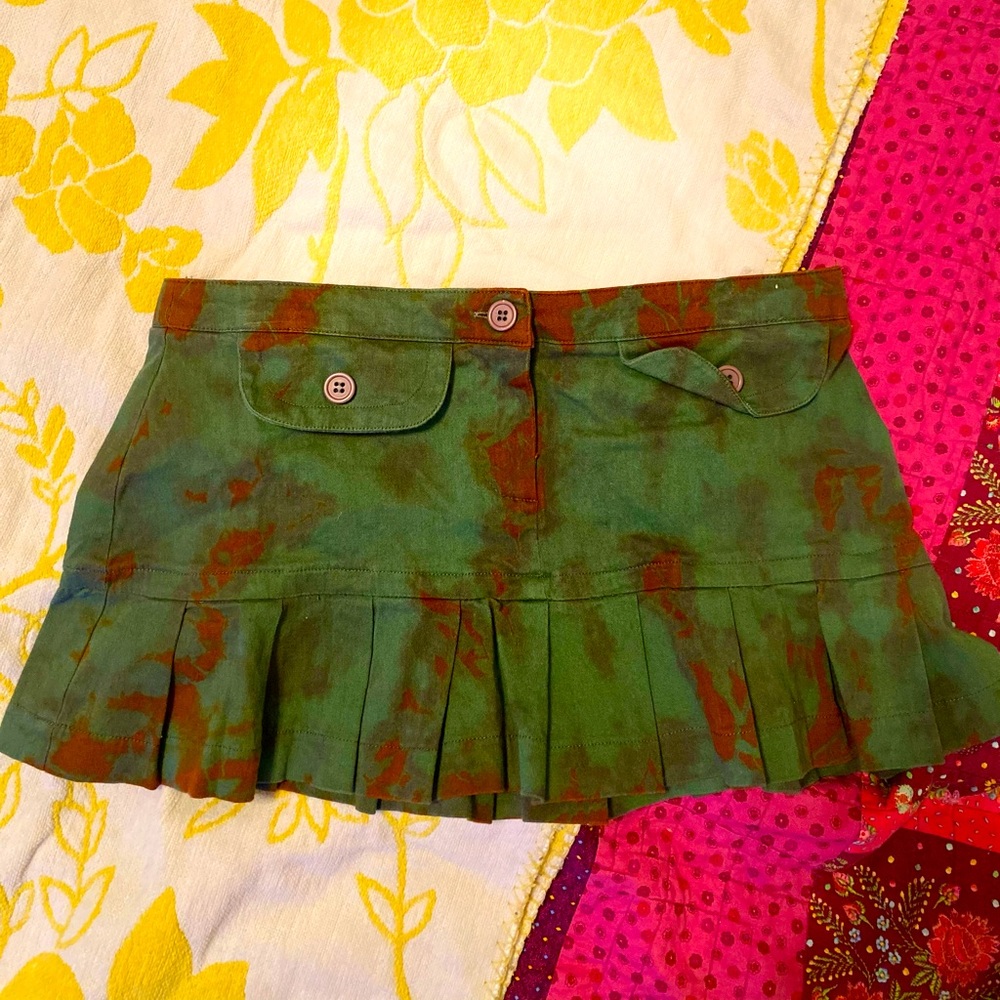 AZIZ mini pleated camo dye skirt ARMY green NWOT